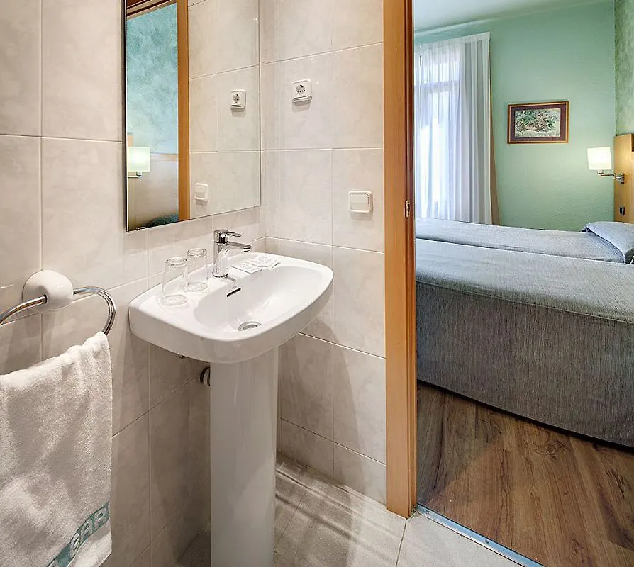 Hotel Lyon Barcelona 0*,